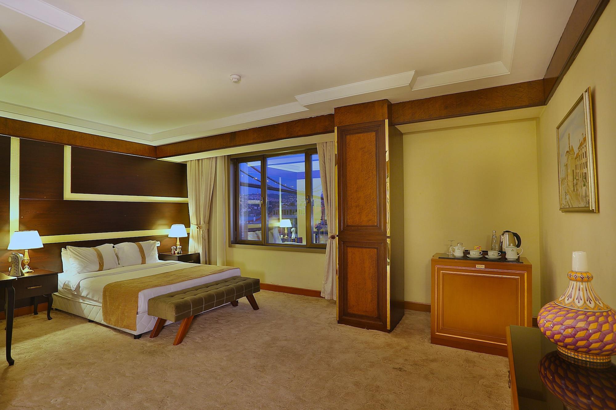 Crowne Plaza Istanbul - Ortakoy Bosphorus By Ihg Hotel Exterior photo